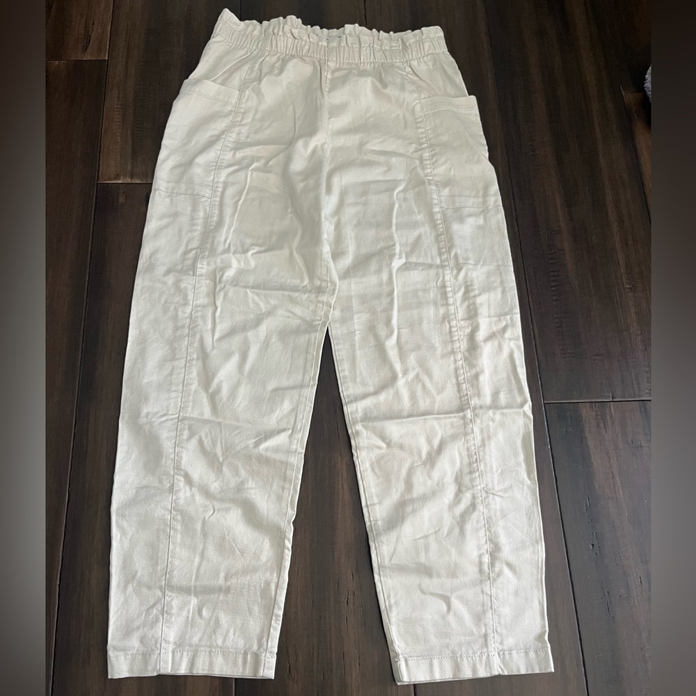 Girl’s Old Navy Cream Pants